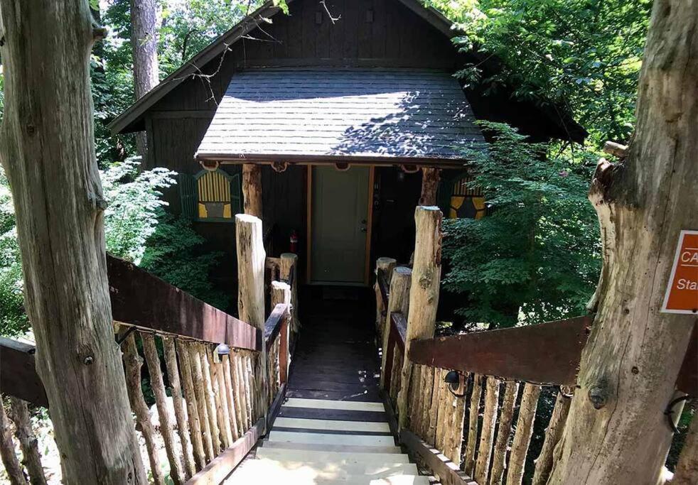 Chateau Treehouse #11 @ Oak Crest Cottages And Treehouses Eureka Springs Εξωτερικό φωτογραφία